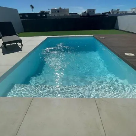 빌라 Frente Al Mar En Con Piscina Y Aparcamiento - Es-175-43 플라야블랑카