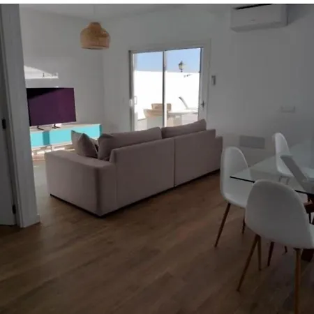 Frente Al Mar En Con Piscina Y Aparcamiento - Es-175-43 * 플라야블랑카